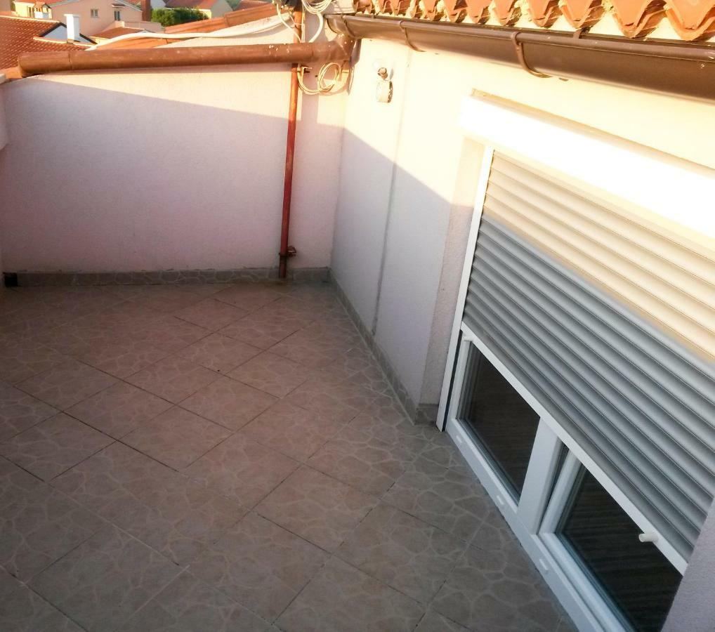 Apartments Zufic Stinjan Exterior photo